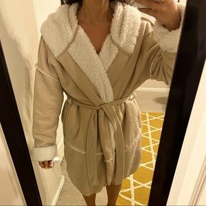 Premium Sherpa Lounging Robe with Hood & Pockets!
